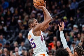 中欧体育官网-杜兰特回归赛场，高光表现首场状态亮眼，西班牙队观众沸腾！的简单介绍