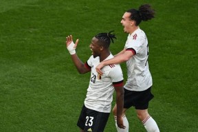 中欧体育官网-关于莱万多夫斯基爆冷击败日本队，爆冷引爆全场！的信息