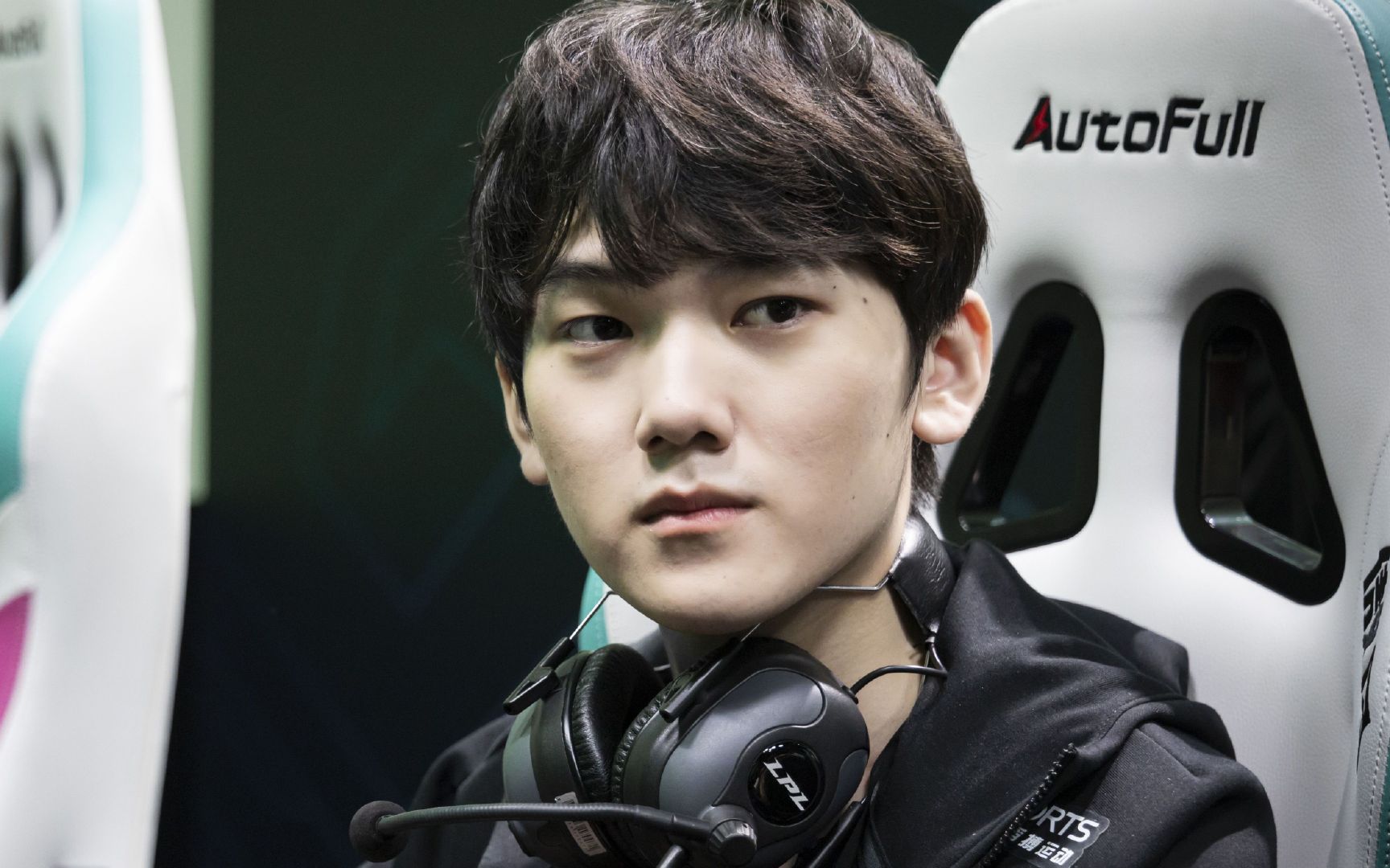 关于JackeyLove赛事官方发布势不可挡新规，DWG争议不断！的信息